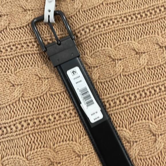 Perry Ellis Portfolio reversible belt - Picture 3 of 3